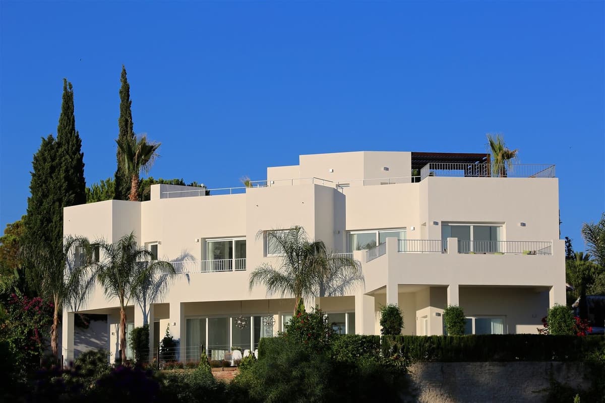 Detached Villa in El Rosario — photo 1 of 10