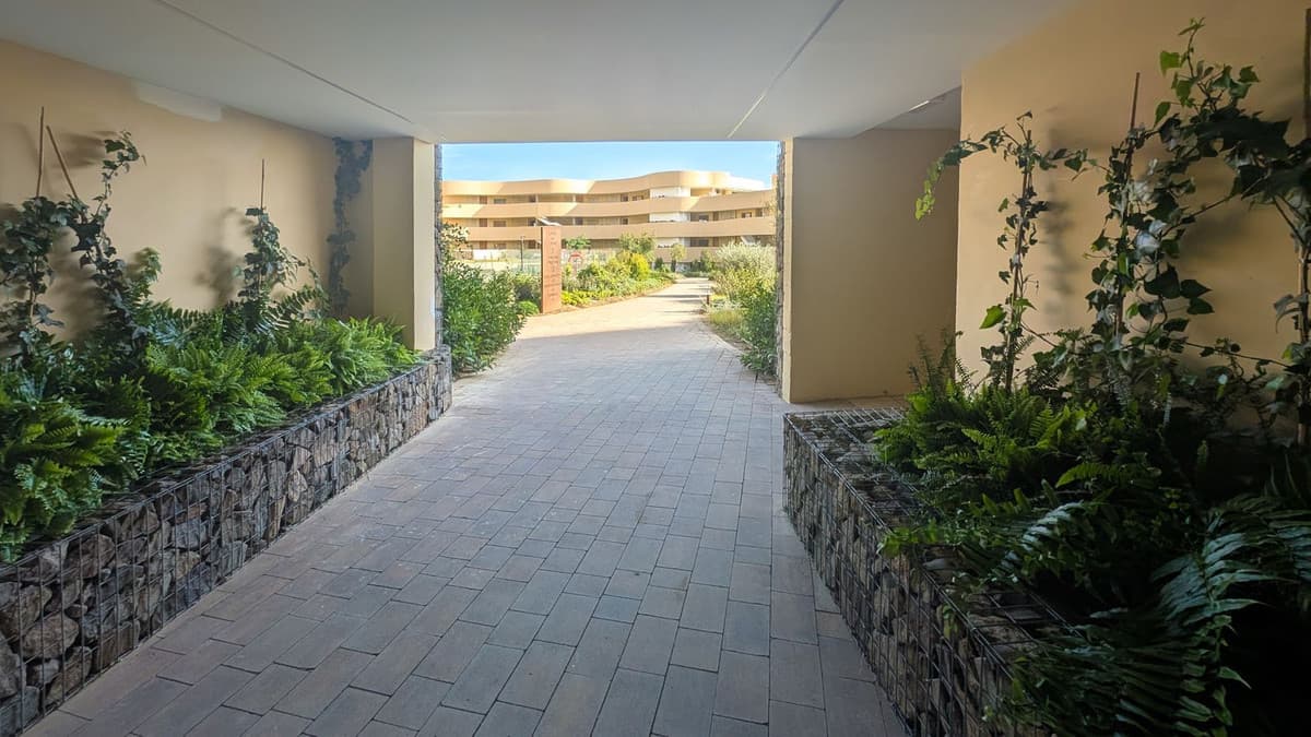 Middle Floor Apartment in Fuengirola — photo 3 of 10