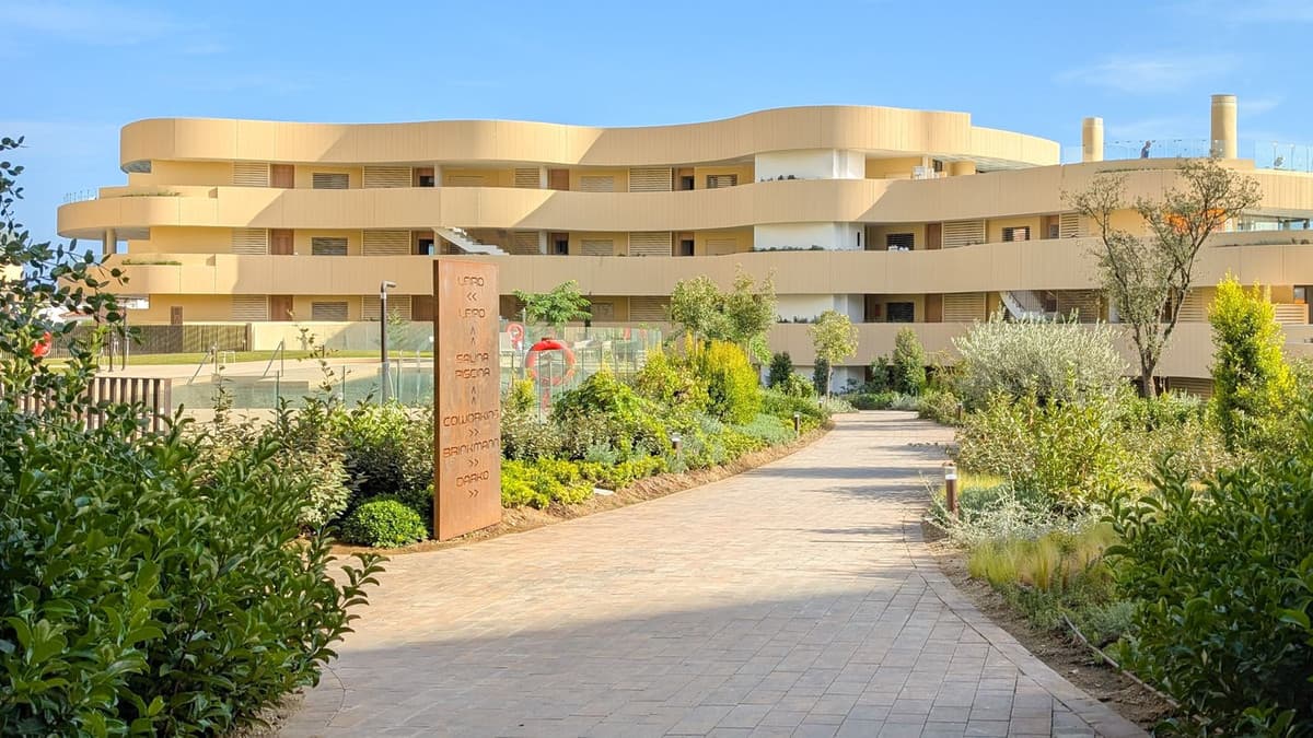 Middle Floor Apartment in Fuengirola — photo 9 of 10