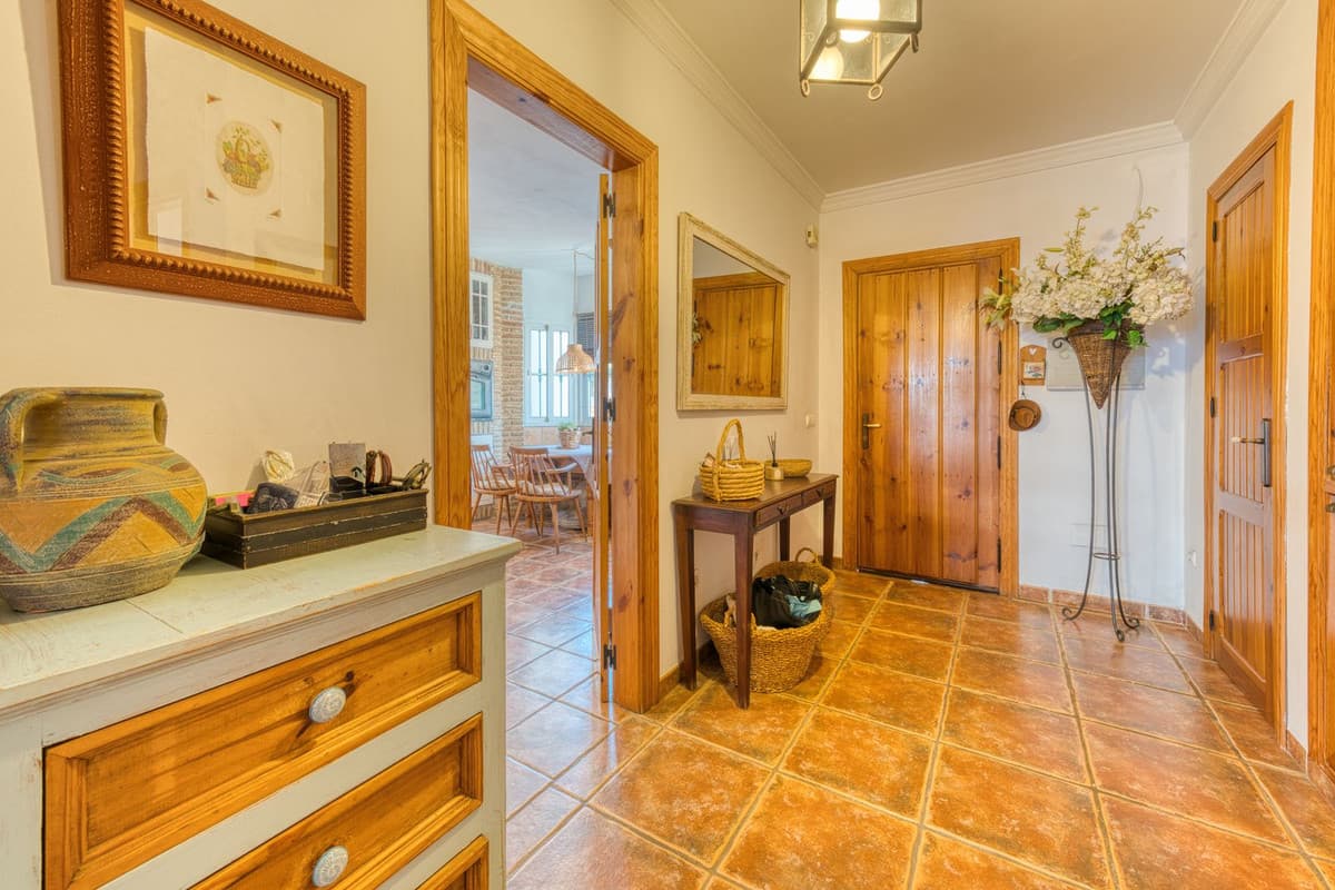 Townhouse in Los Boliches — photo 2 of 10