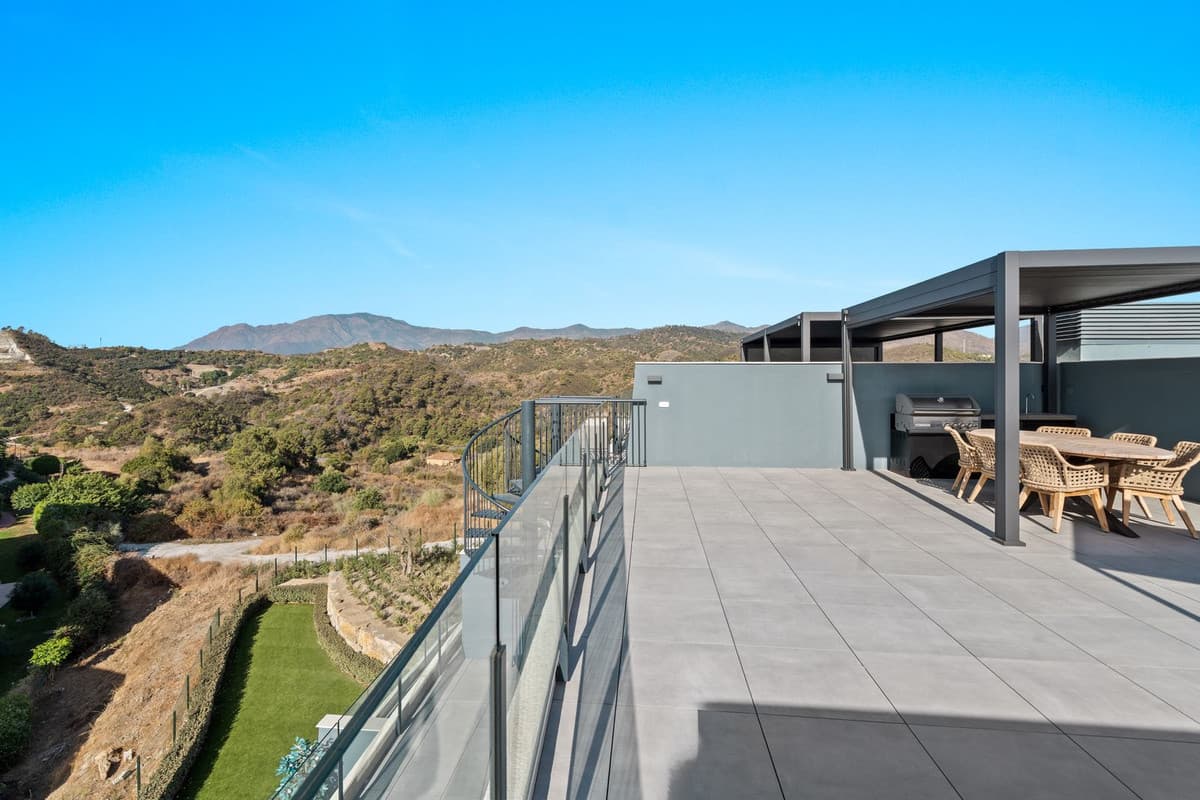 Penthouse in Estepona — photo 9 of 10