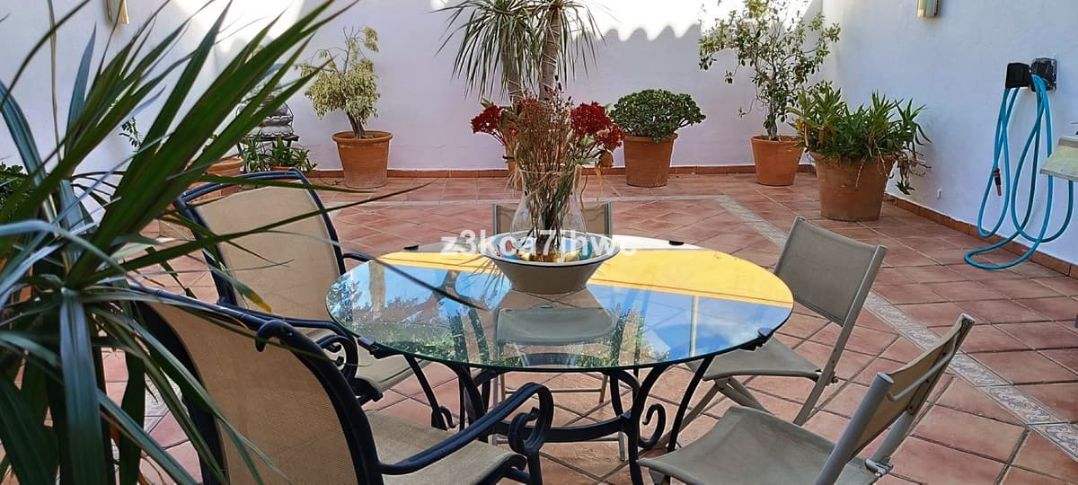 Townhouse in Estepona — photo 4 of 10