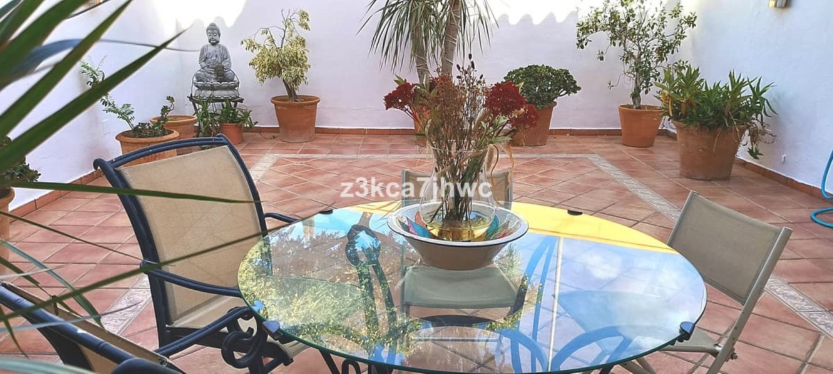 Townhouse in Estepona — photo 9 of 10