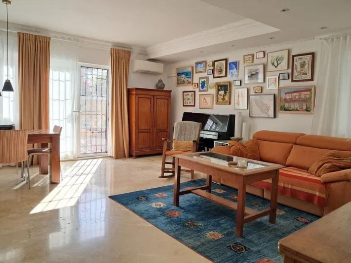 Semi-Detached House in Estepona — photo 5 of 10