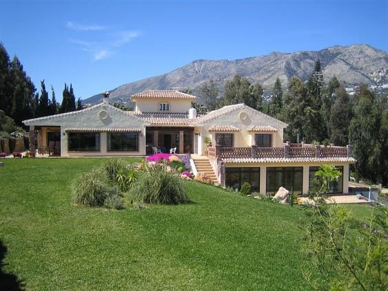 Detached Villa in Mijas — photo 1 of 10