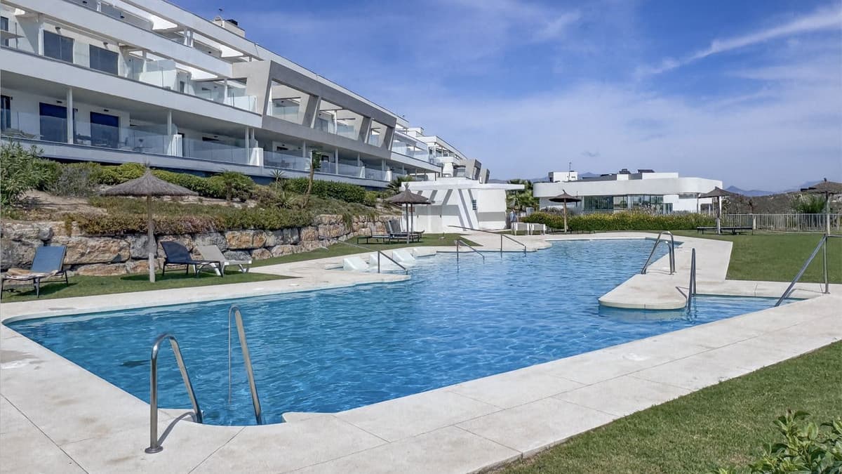 Penthouse in Casares Playa — photo 3 of 10