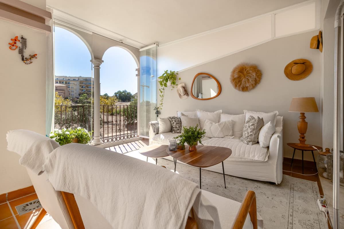 Middle Floor Apartment in La Cala de Mijas — photo 1 of 10