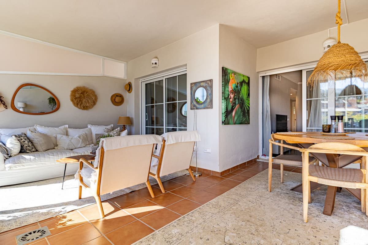 Middle Floor Apartment in La Cala de Mijas — photo 2 of 10