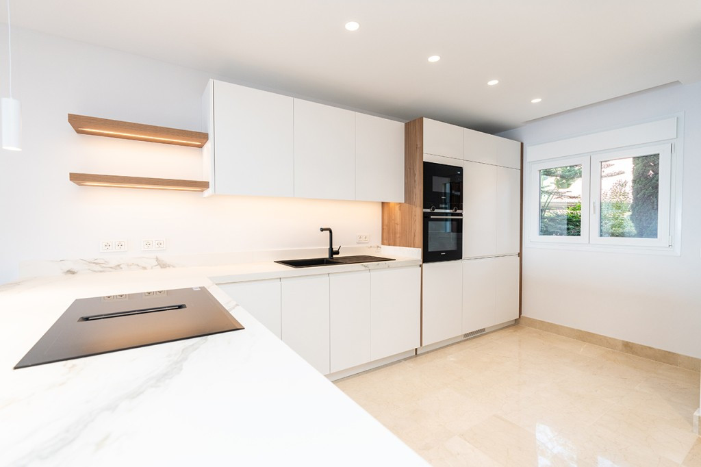 Middle Floor Apartment in La Mairena — photo 7 of 10