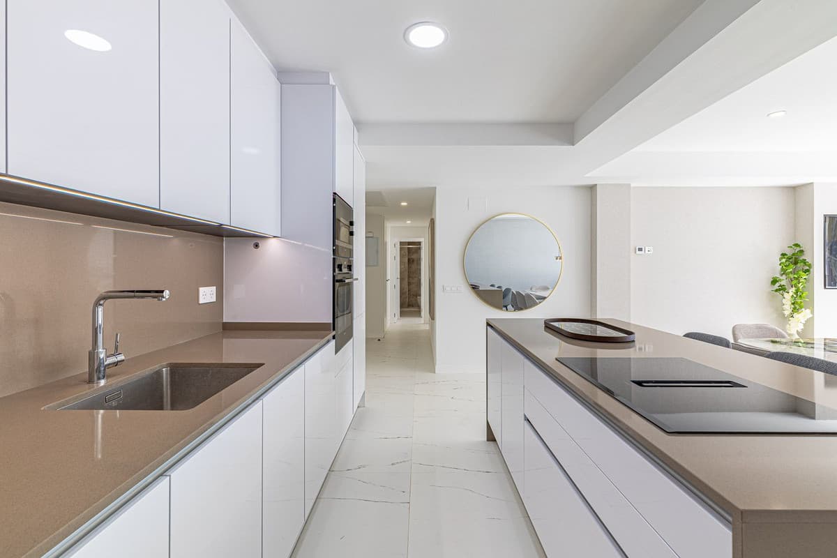 Middle Floor Apartment in Casares Playa — photo 8 of 10
