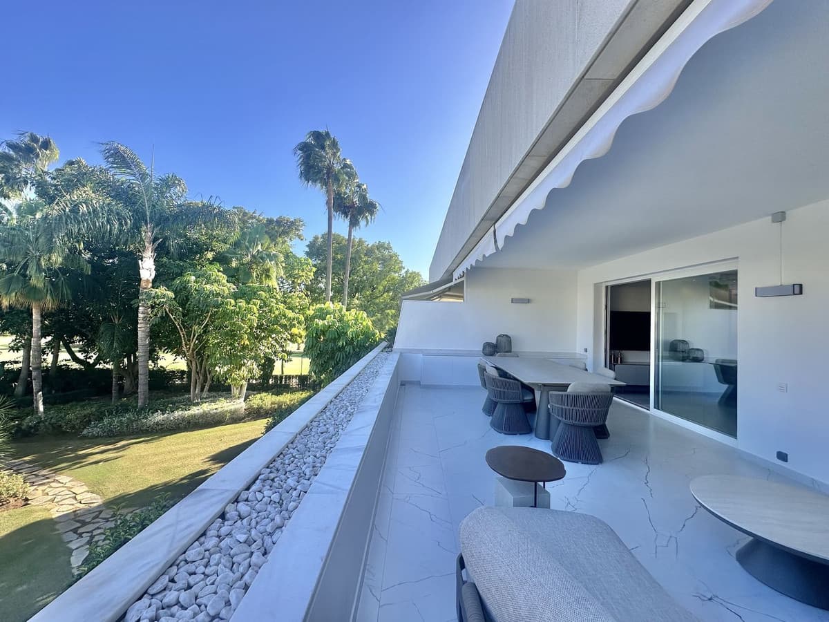 Middle Floor Apartment in Marbella — photo 4 of 10