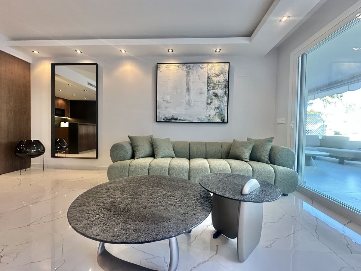 Middle Floor Apartment in Marbella — photo 8 of 10