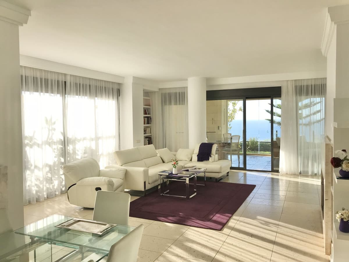 Middle Floor Apartment in Altos de los Monteros — photo 7 of 10