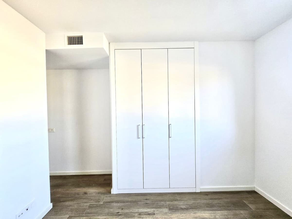 Middle Floor Apartment in Nueva Andalucía — photo 6 of 8