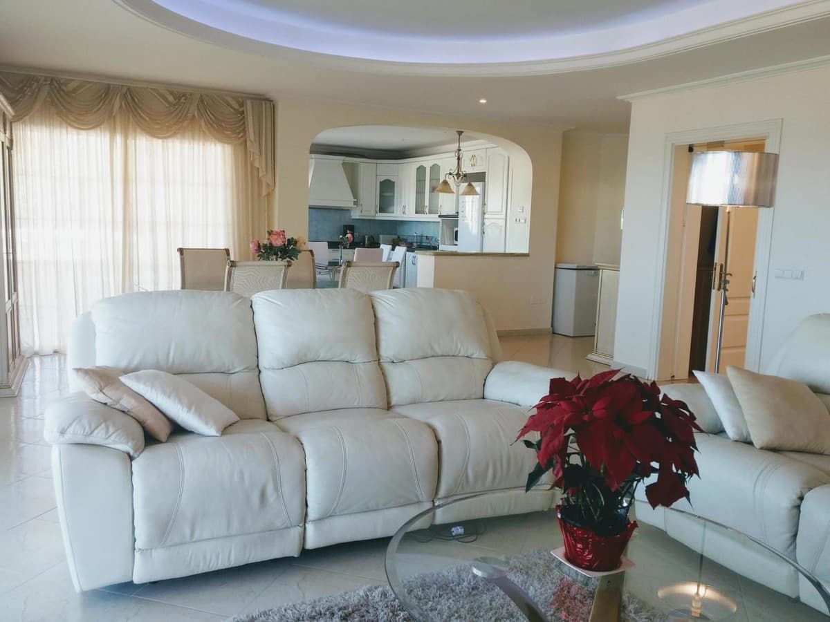 Detached Villa in Mijas — photo 7 of 10
