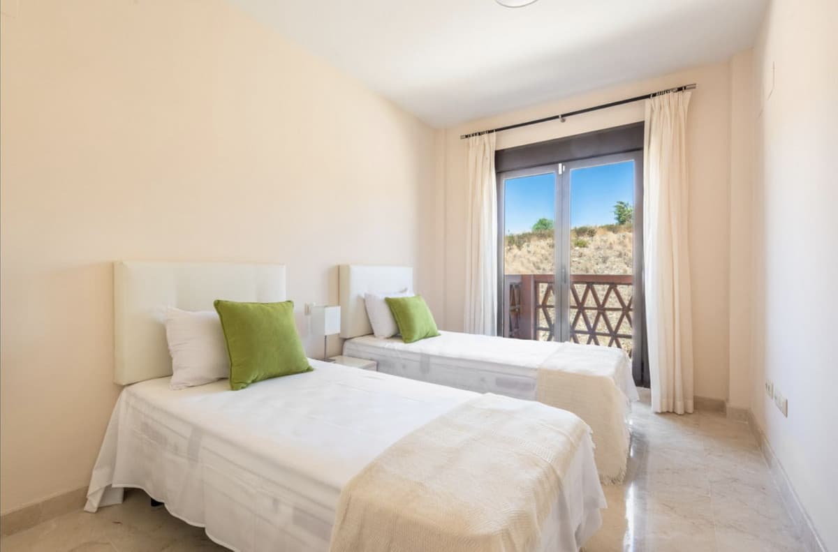 Townhouse in Estepona — photo 6 of 10