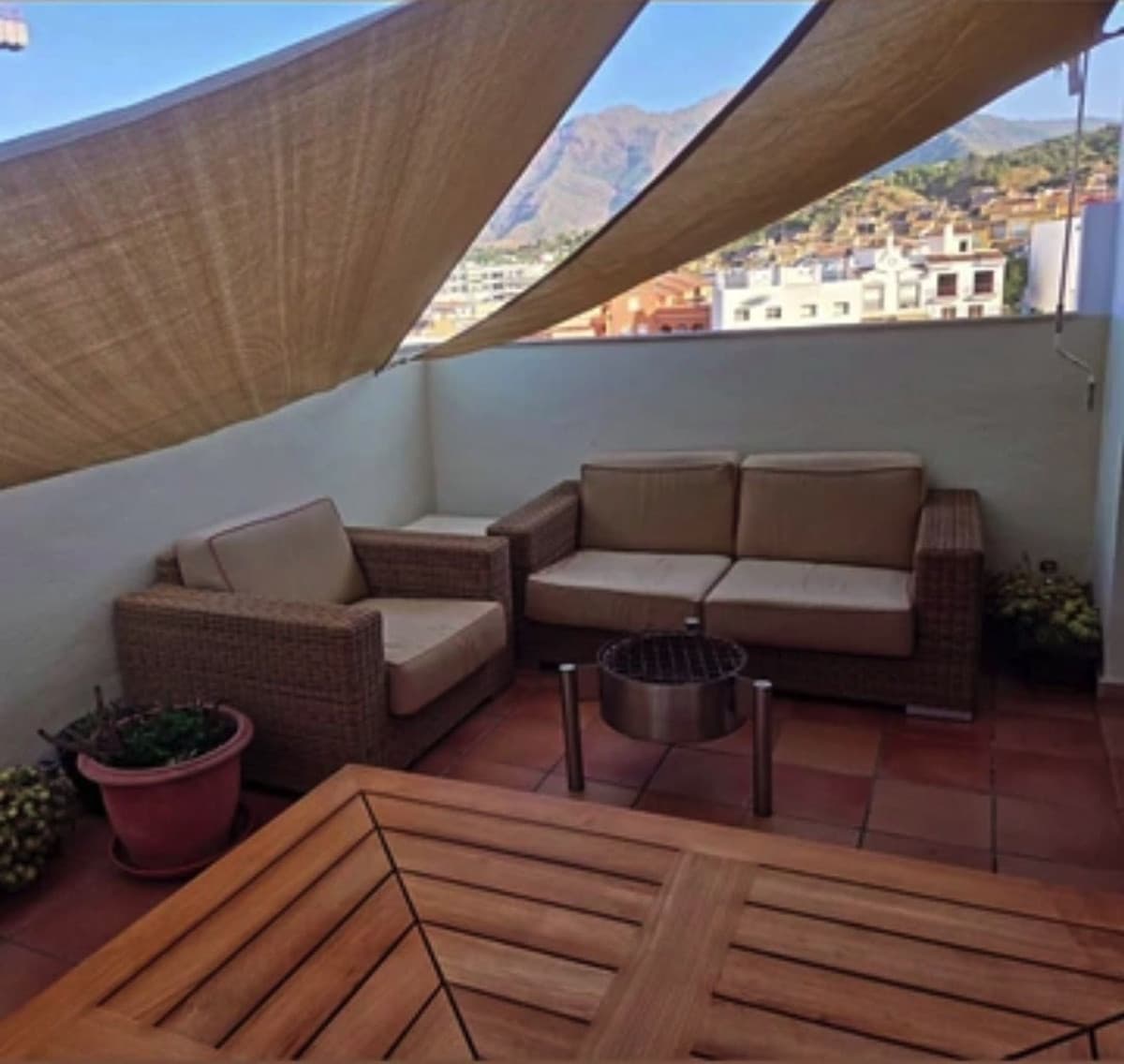Semi-Detached House in Estepona — photo 1 of 10