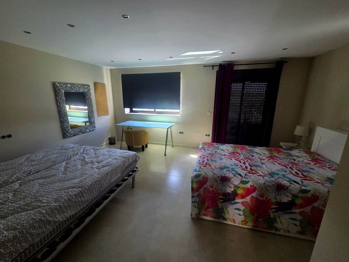 Semi-Detached House in Estepona — photo 3 of 10