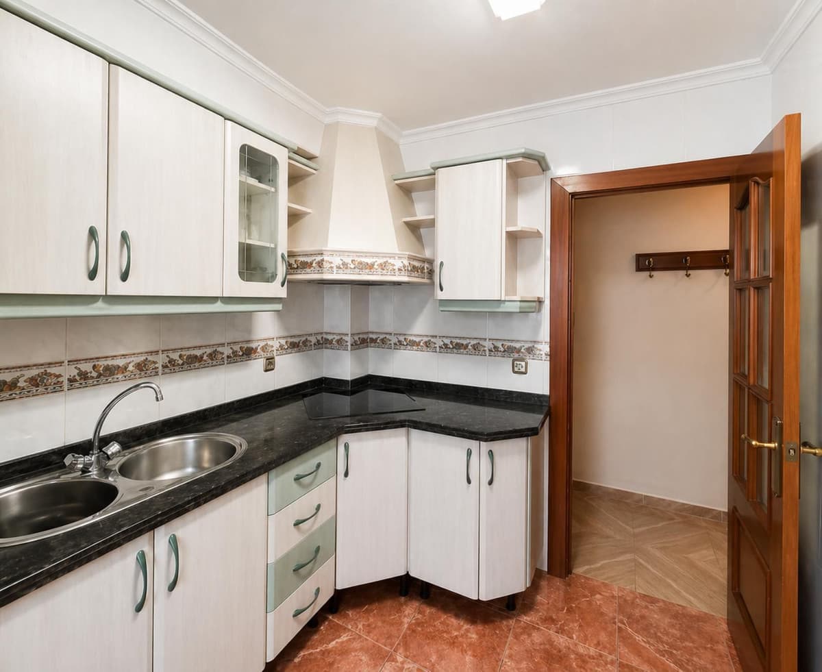 Top Floor Apartment in Martiricos — photo 4 of 10