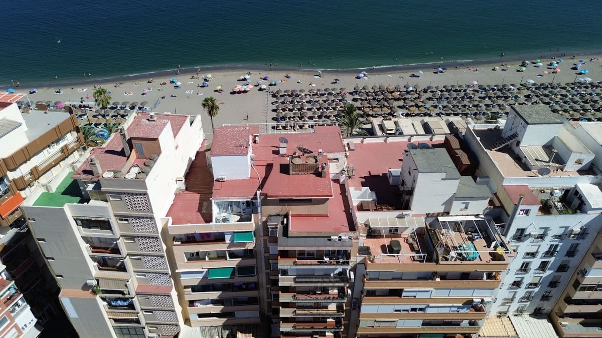 Middle Floor Apartment in Fuengirola — photo 1 of 10