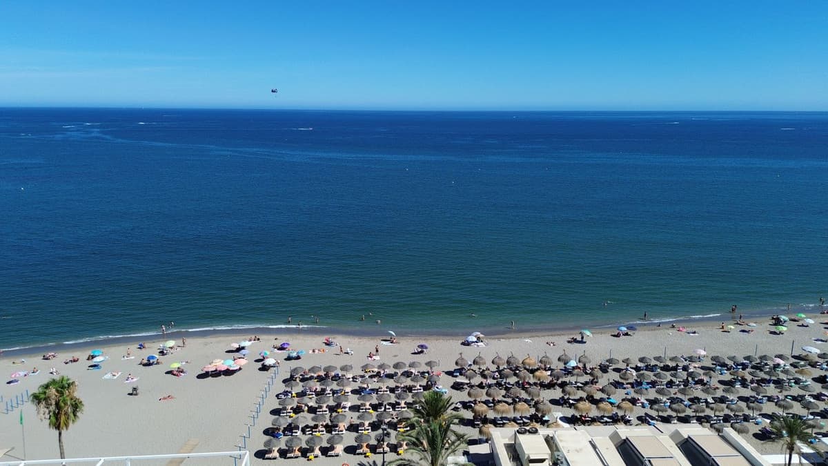 Middle Floor Apartment in Fuengirola — photo 3 of 10