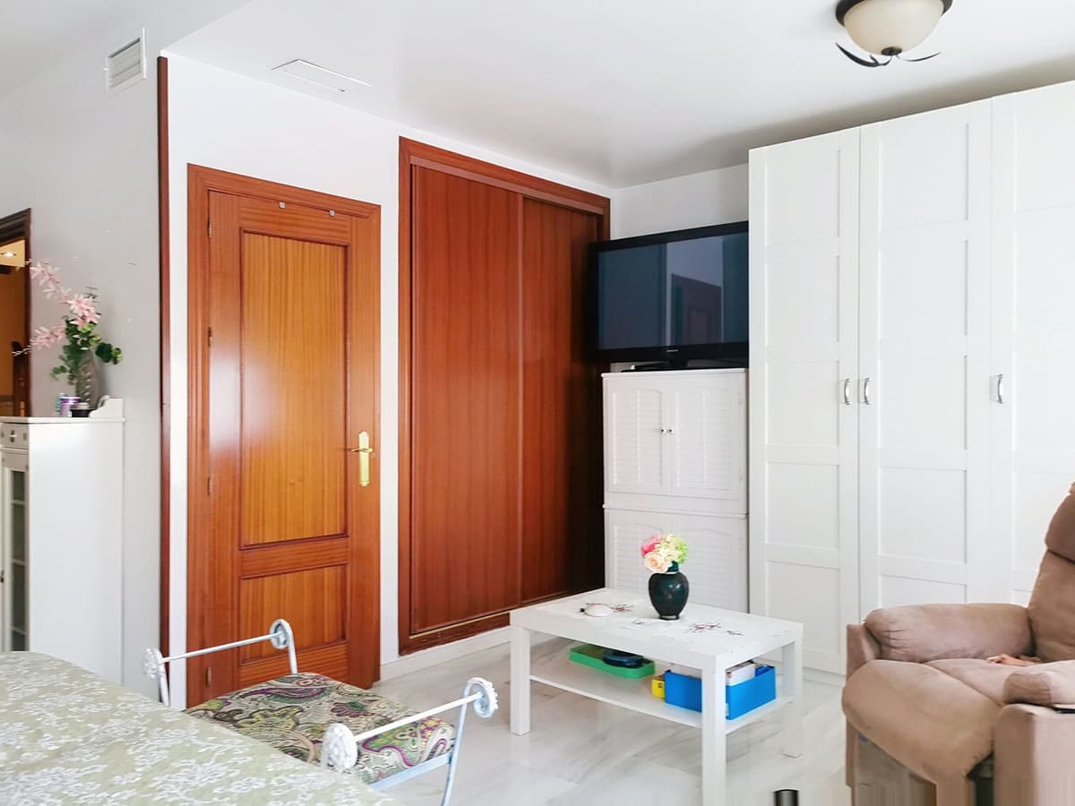 Semi-Detached House in Fuengirola — photo 10 of 10