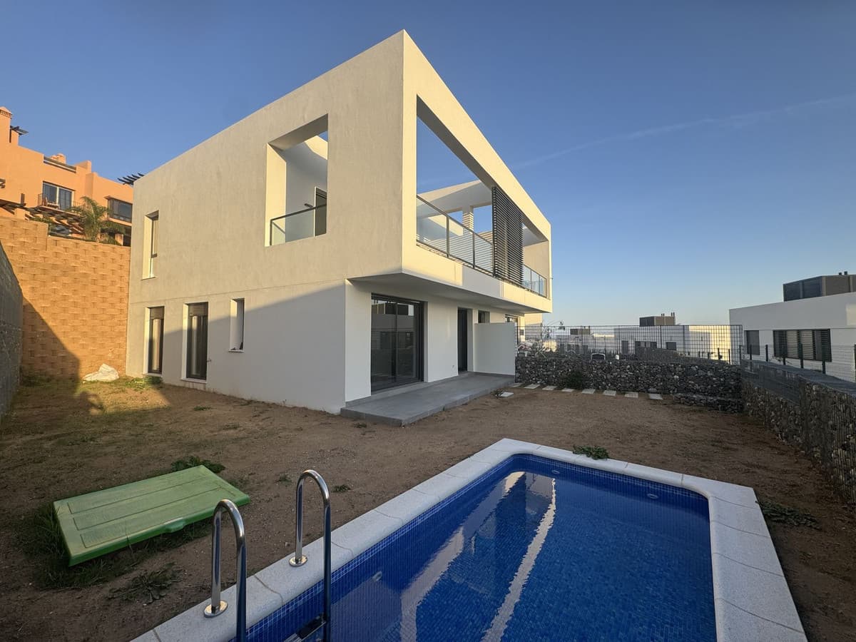 Townhouse in Riviera del Sol — photo 2 of 10