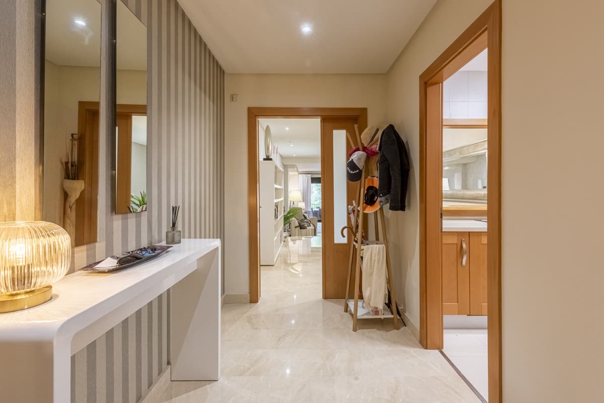 Middle Floor Apartment in Puerto Banús — photo 6 of 10