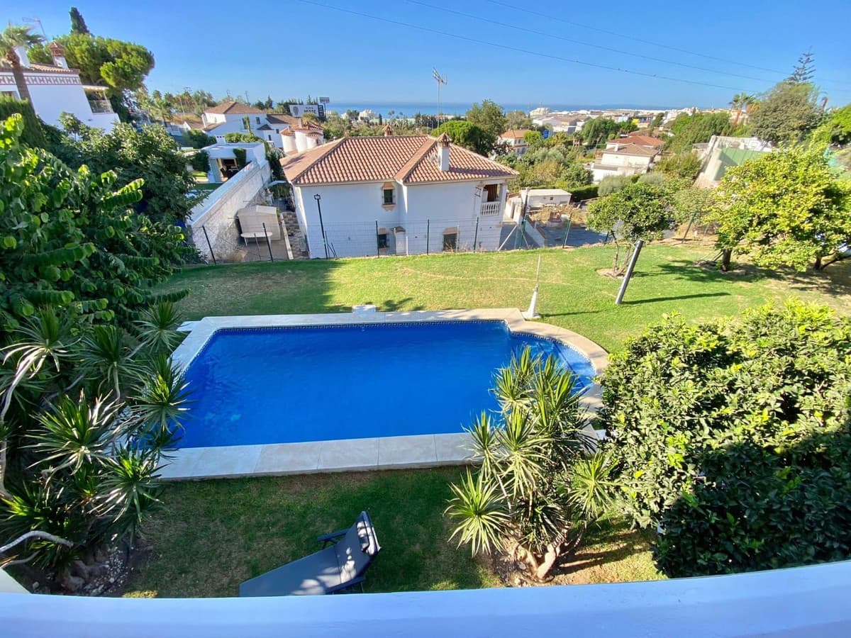 Detached Villa in Marbella — photo 3 of 10