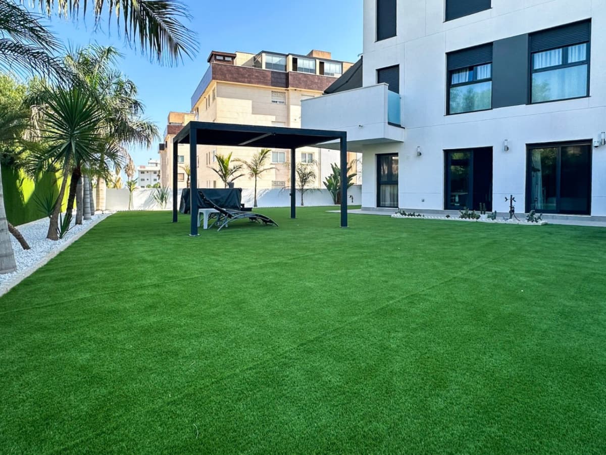 Ground Floor Apartment in Torremolinos — photo 1 of 10