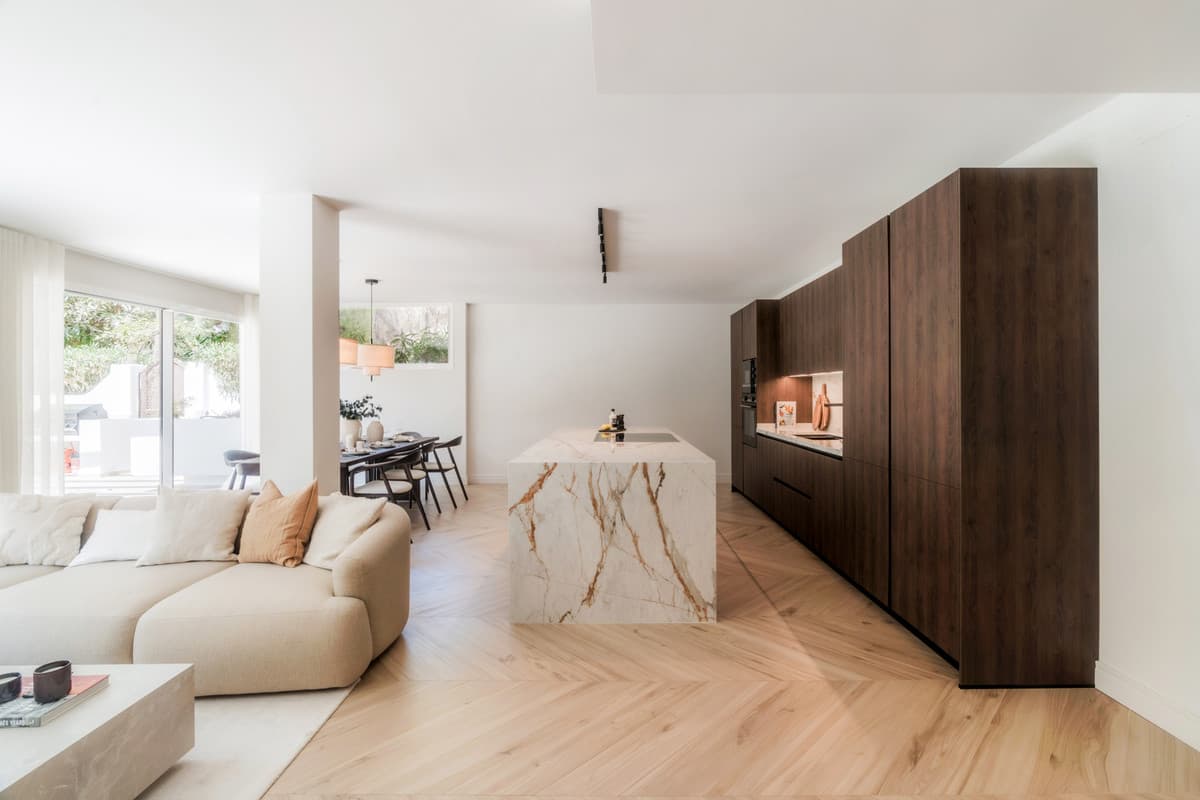 Ground Floor Apartment in The Golden Mile — photo 2 of 10