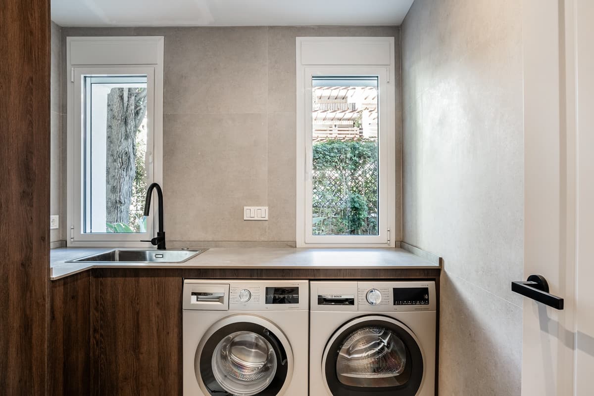 Ground Floor Apartment in The Golden Mile — photo 10 of 10