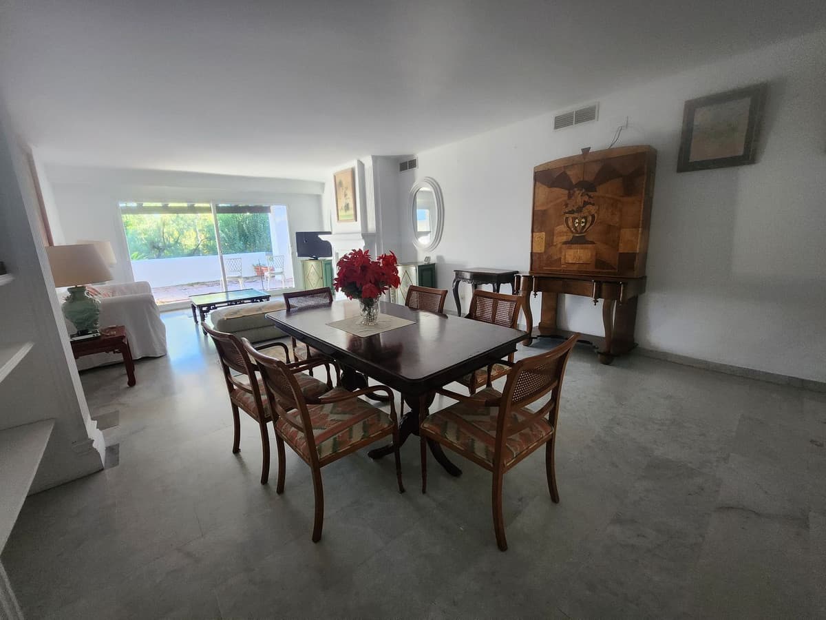 Penthouse Duplex in Guadalmina Baja — photo 3 of 10