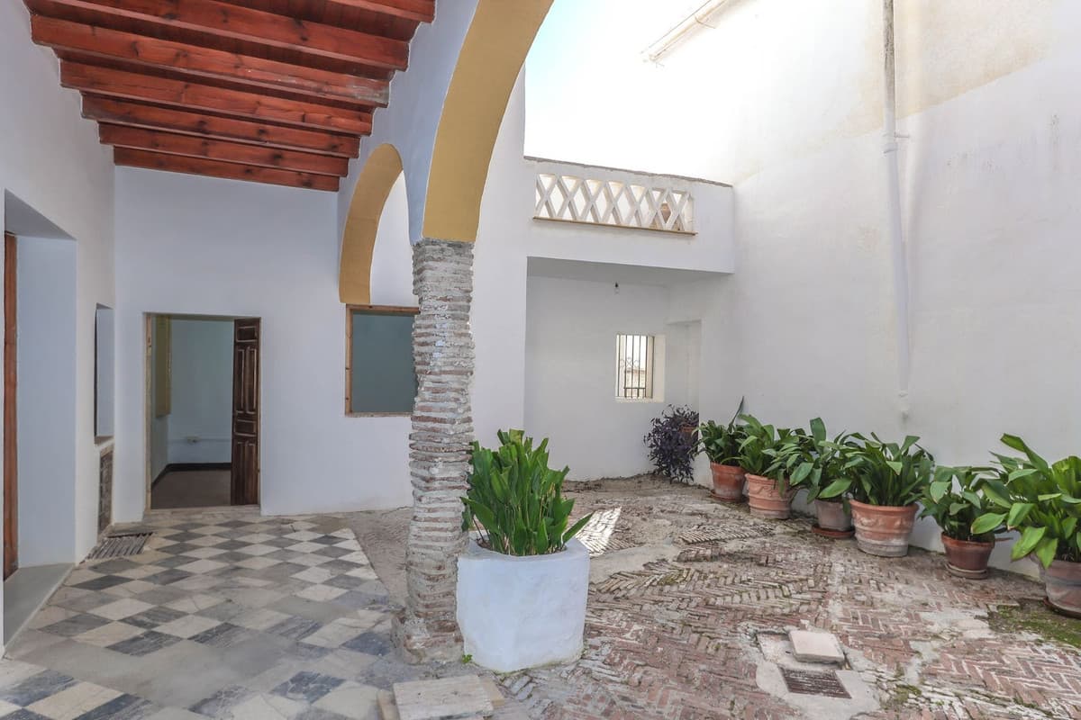 Townhouse in Casarabonela — photo 2 of 10