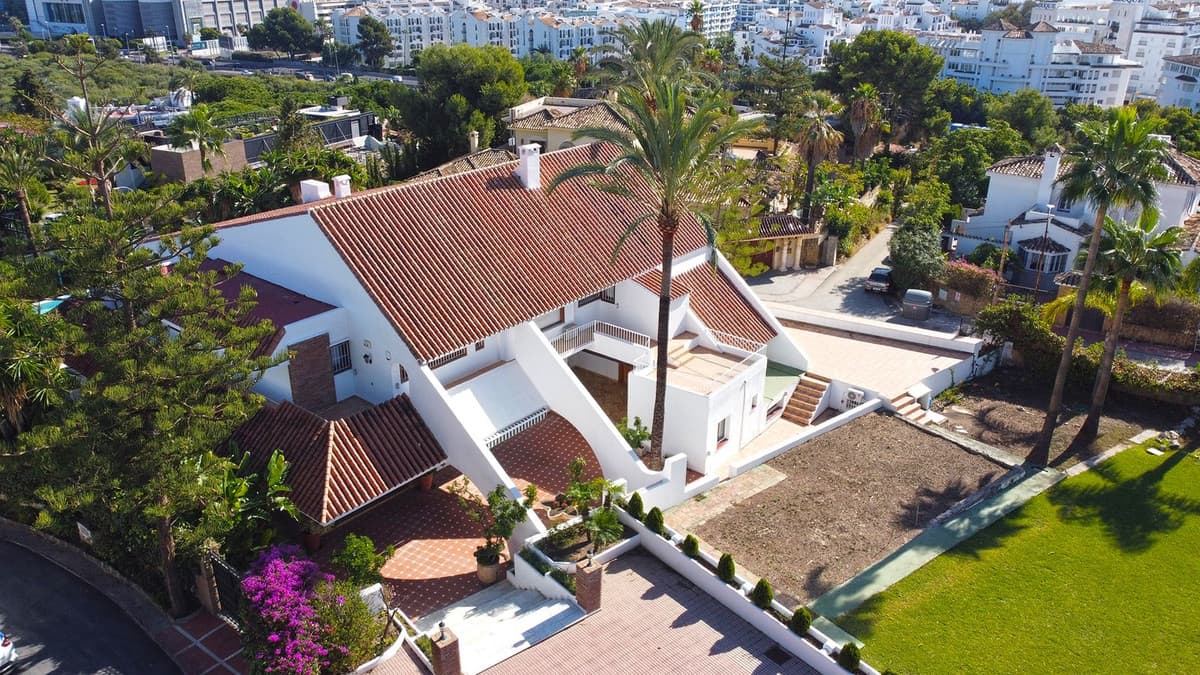 Detached Villa in Nueva Andalucía — photo 6 of 10