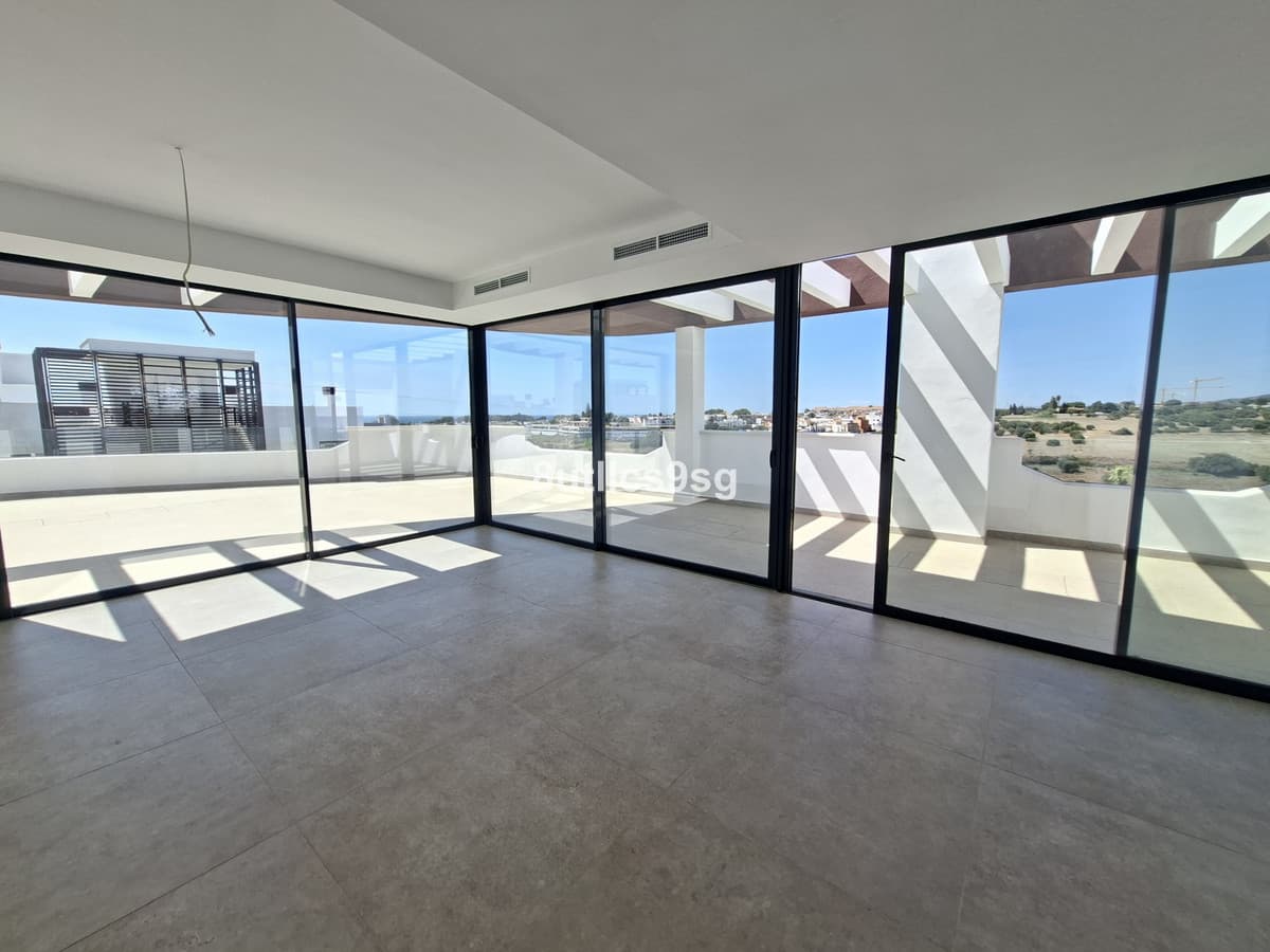 Penthouse in Estepona — photo 5 of 10