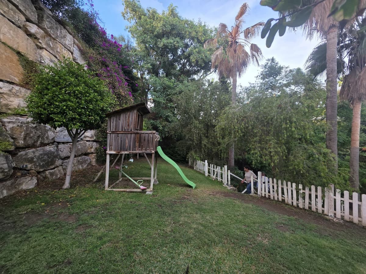 Detached Villa in El Paraiso — photo 9 of 10