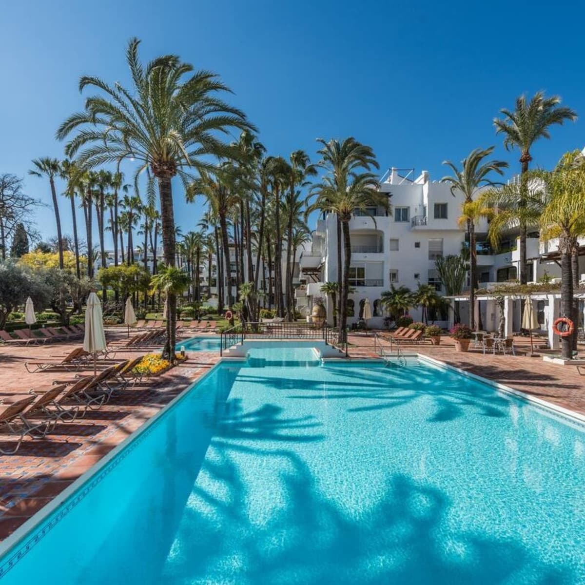 Ground Floor Apartment in Puerto Banús — photo 1 of 10