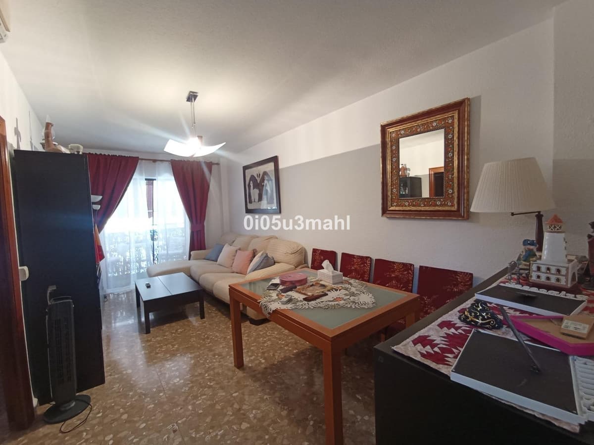 Middle Floor Apartment in La Trinidad — photo 5 of 10