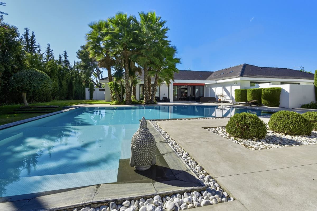 Detached Villa in Guadalmina Baja — photo 3 of 10