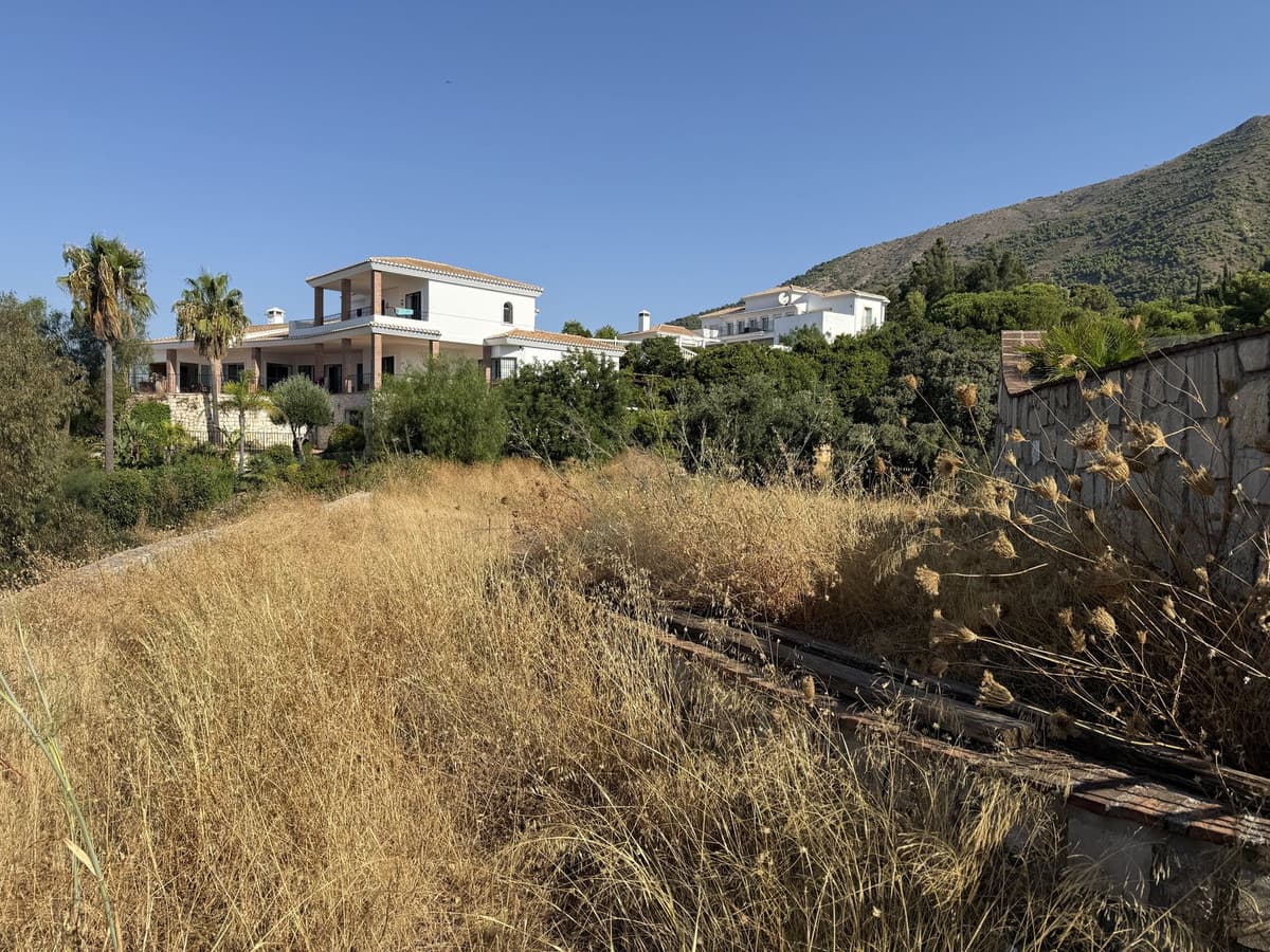 Residential Plot in Valtocado