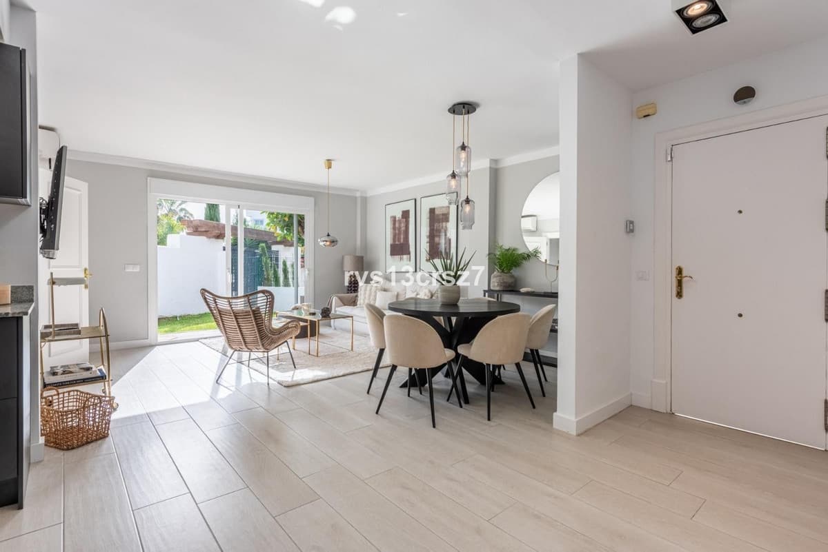 Ground Floor Apartment in Nueva Andalucía — photo 7 of 10