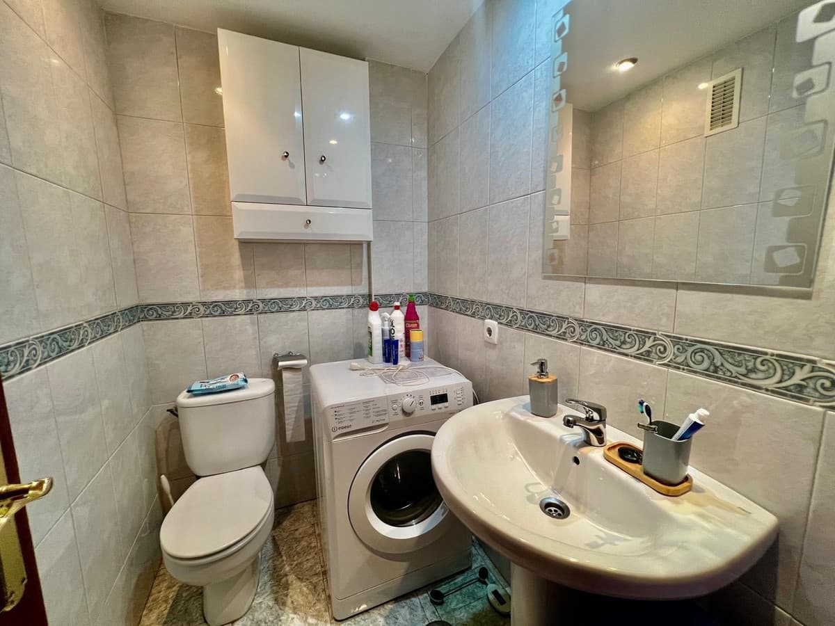 Middle Floor Apartment in Benalmadena — photo 10 of 10