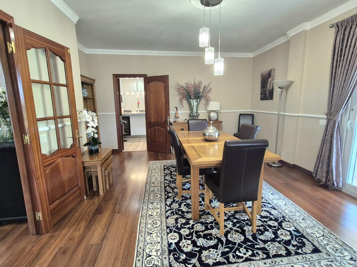 Detached Villa in Coín — photo 9 of 10