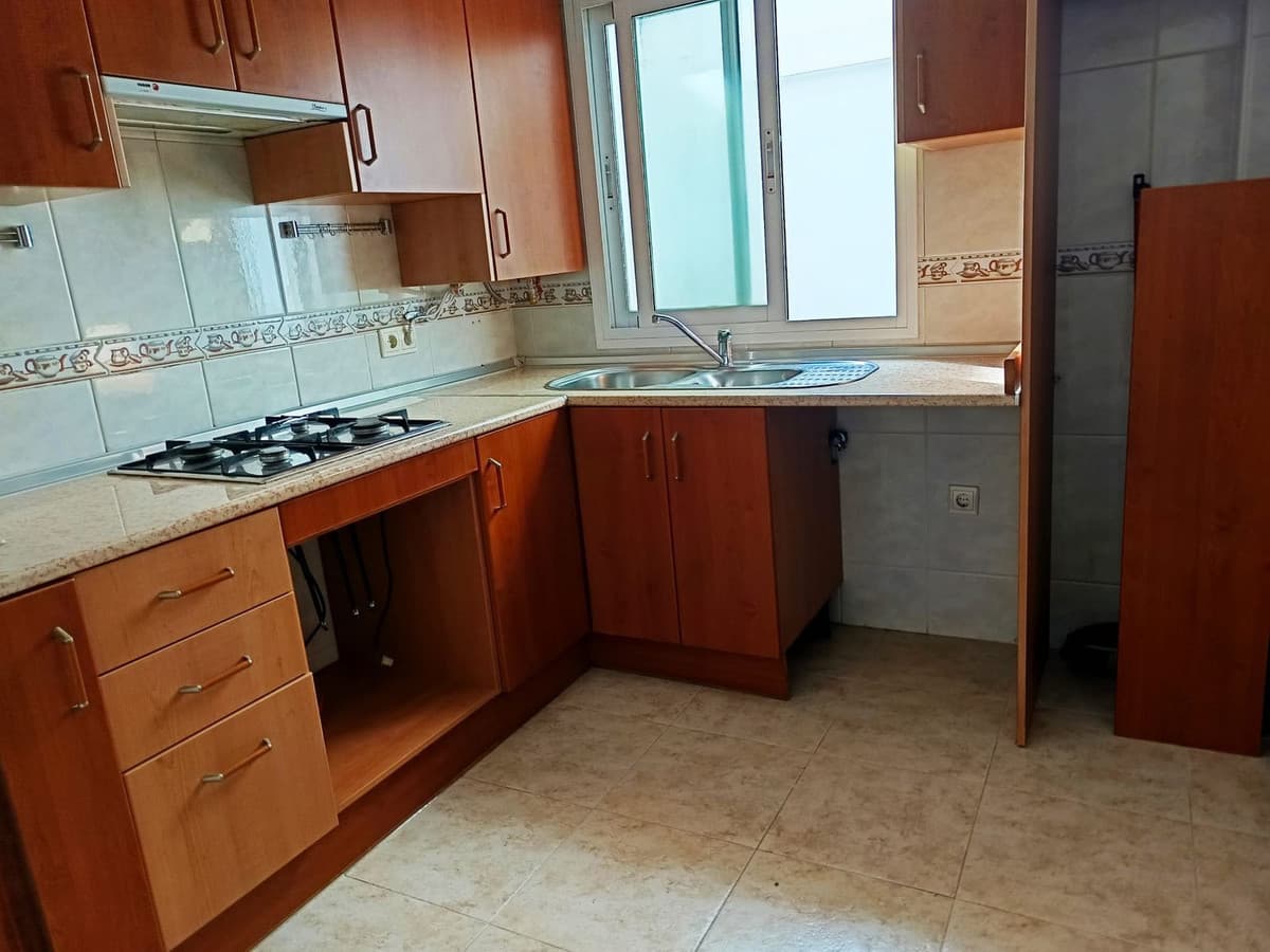 Middle Floor Apartment in Fuengirola — photo 5 of 10