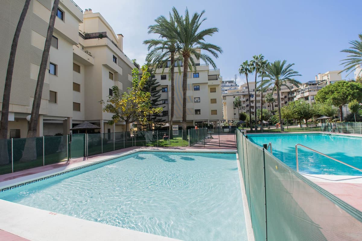 Middle Floor Apartment in Torremolinos — photo 2 of 10
