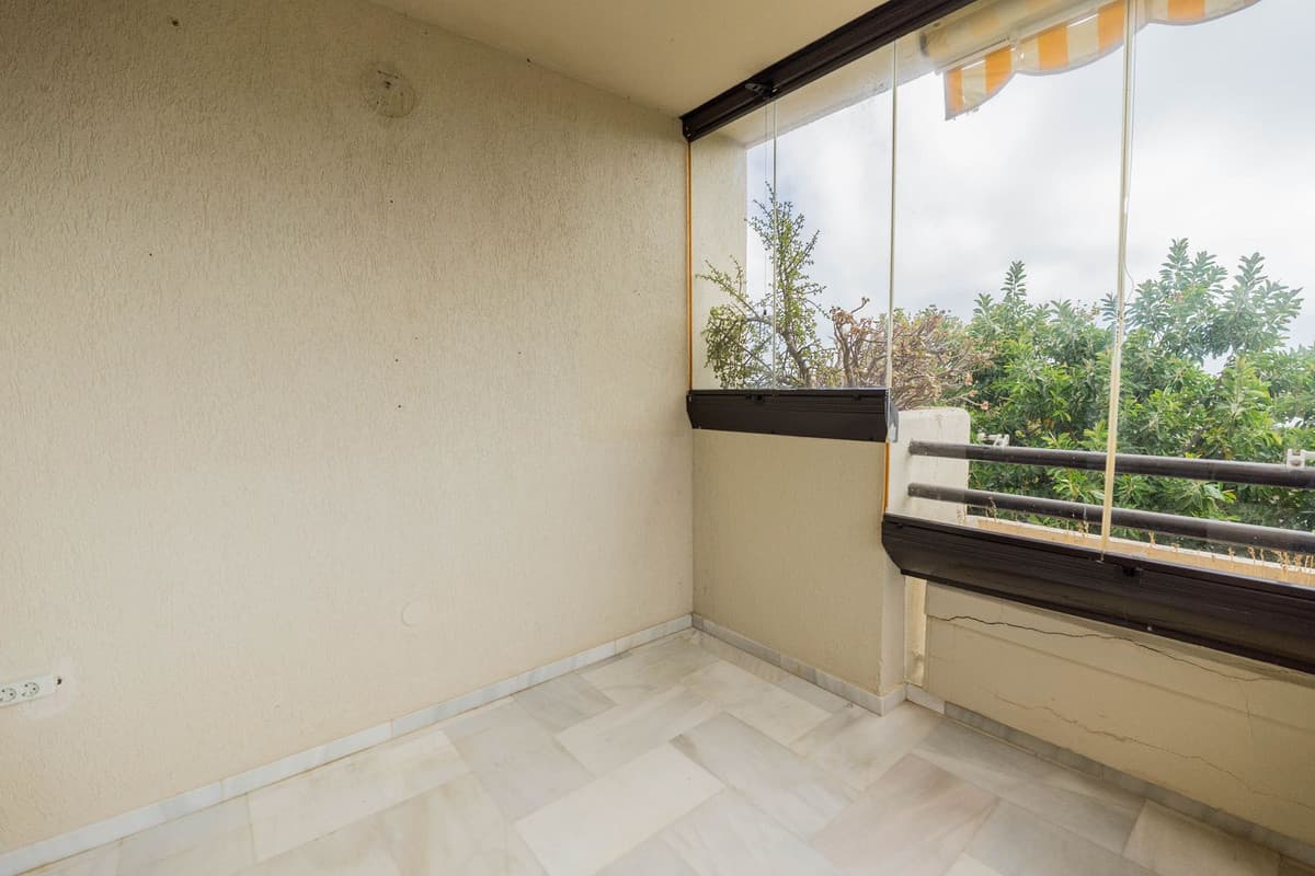 Middle Floor Apartment in Torremolinos — photo 4 of 10