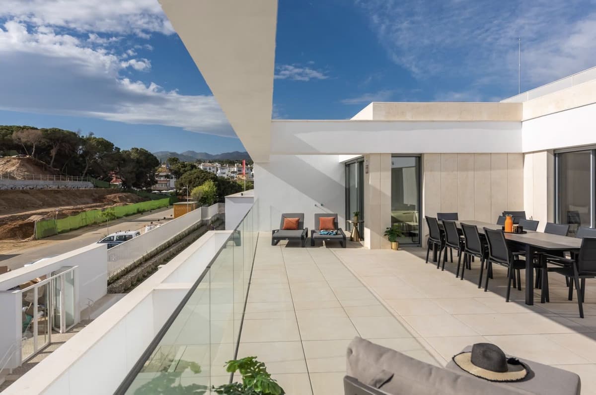 Penthouse in Elviria — photo 3 of 10