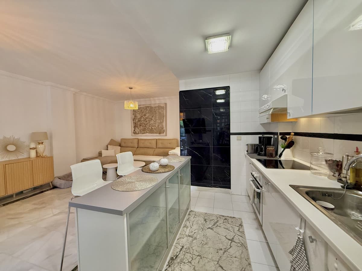 Ground Floor Apartment in The Golden Mile — photo 6 of 10