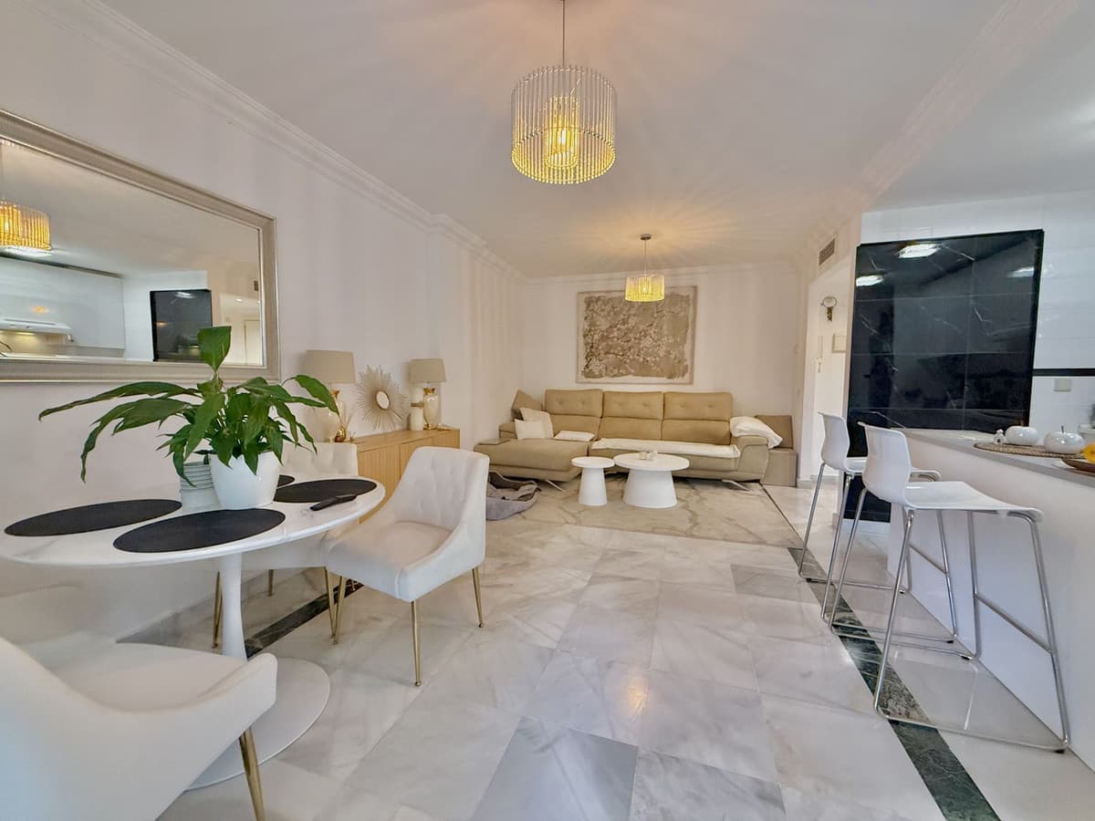 Ground Floor Apartment in The Golden Mile — photo 10 of 10